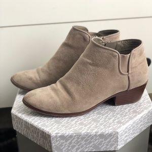 Circus by Sam Edelman chelsea boots